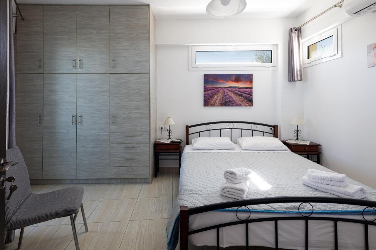 Vourvahis Seaview Apartments Karotí Eksteriør billede